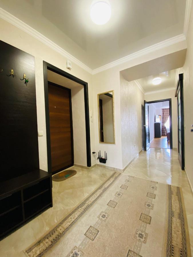 Appartement Центр. Поруч Парк Та Став à Ternopil Extérieur photo