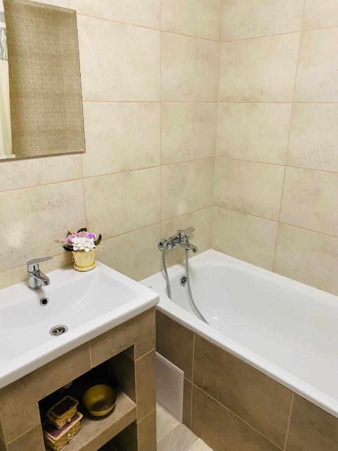 Appartement Центр. Поруч Парк Та Став à Ternopil Extérieur photo