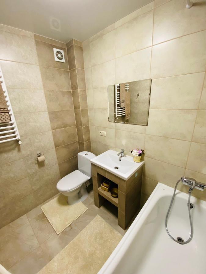 Appartement Центр. Поруч Парк Та Став à Ternopil Extérieur photo